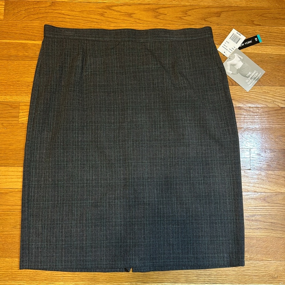 Briggs New York NWT Women’s 16 Gray Plaid Skirt Lined Zipper Pencil Skirt